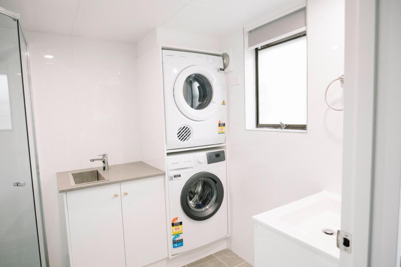 Surfers Paradise- Meters From The Beach! Gold Coast Eksteriør bilde